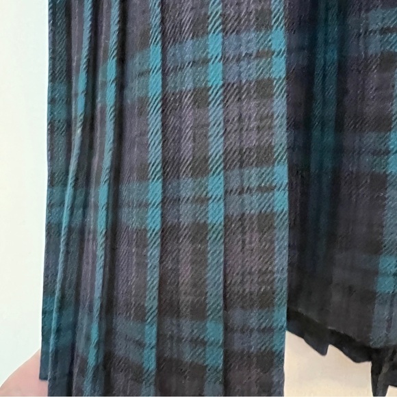 Vintage Black Watch Ladies Kilt 50s Pleated Tartan Skirt Highland  Wear Scottish - Picture 3 of 8
